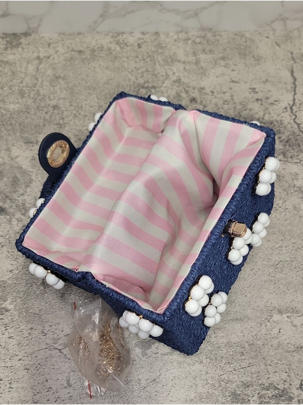 Daisy Embellished Straw Bucket Bag | Rattan Flower Box Purse by Jenna Lee - Picture 8 of 12